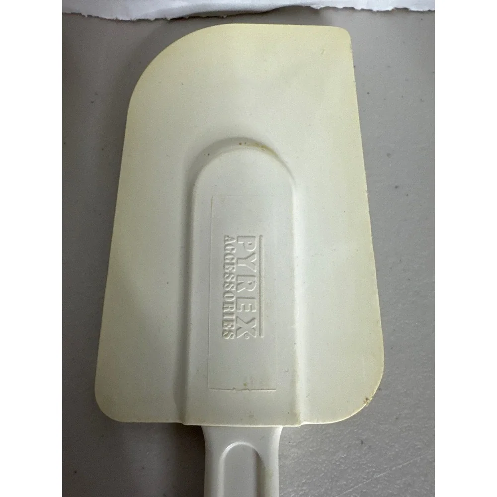 Vintage Pyrex Accessories White Rubber Spatula Scraper 10 Inch Kitchen Tool